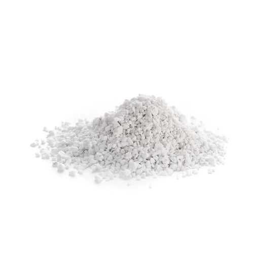 Loose white perlite granules – lightweight horticultural soil additive for improved drainage and aeration in potting mixes