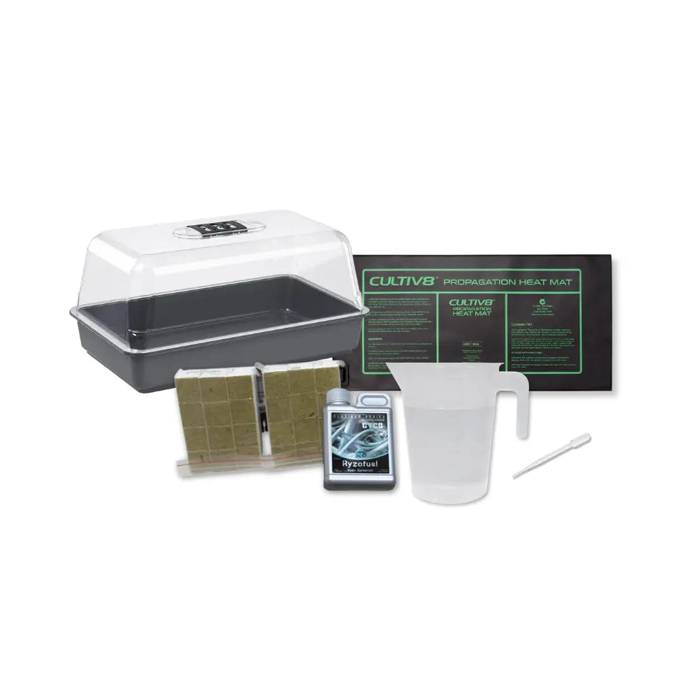 Complete plant propagation kit with humidity dome, seedling tray, heat mat, rockwool cubes and measuring jug for hydroponic growing
