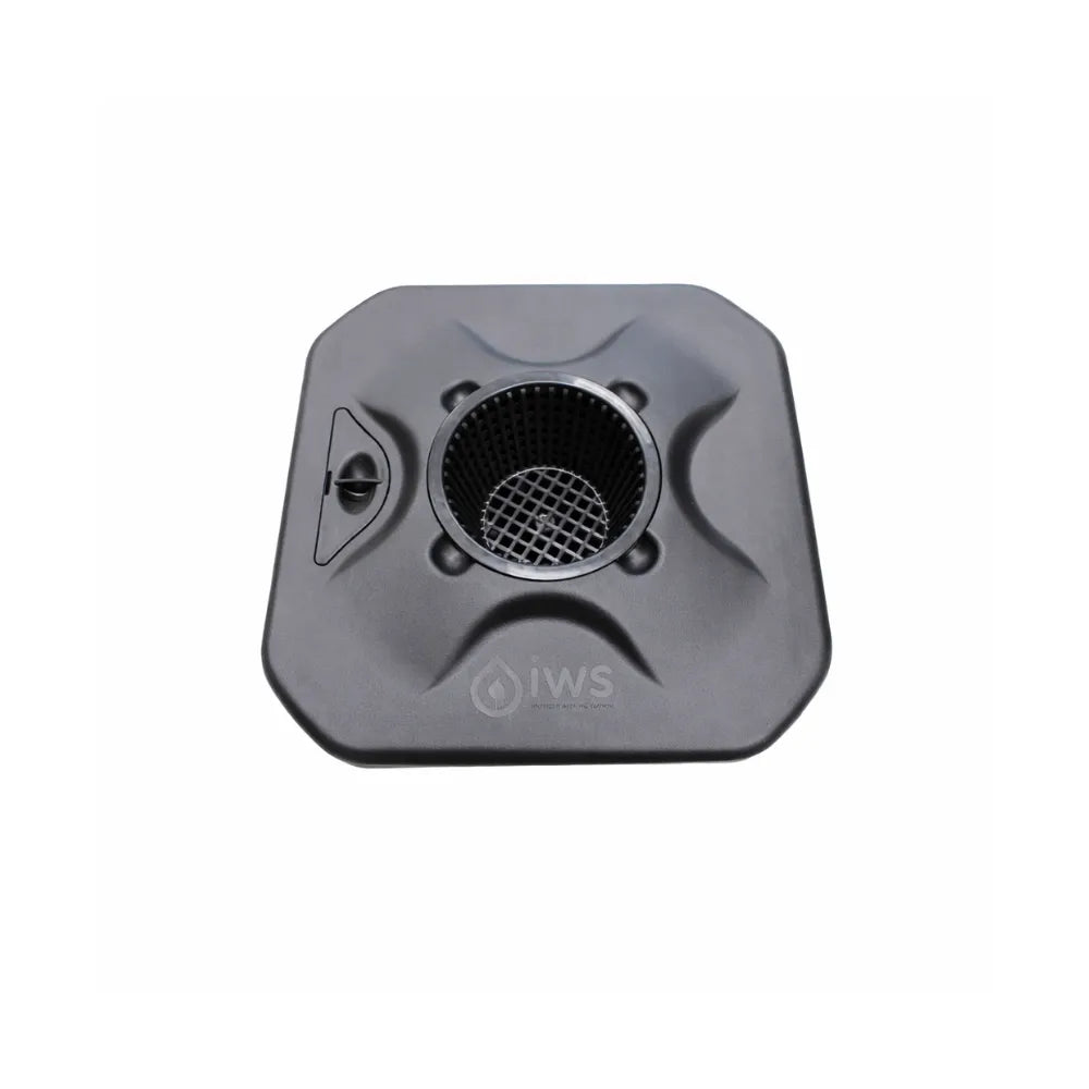 Top view of NUTSYSTEMS Oxypot lid with net pot insert for deep water culture growing